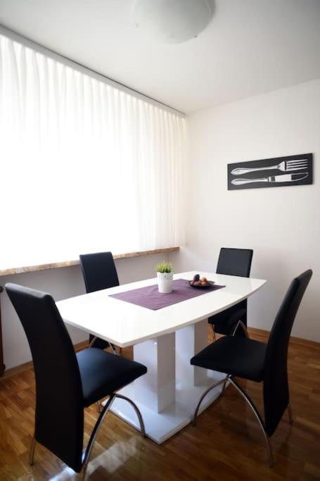 Apartment Check In Zagreb Maksimir-Free Parking Exterior photo